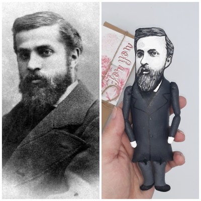 Antoni Gaudí figurine