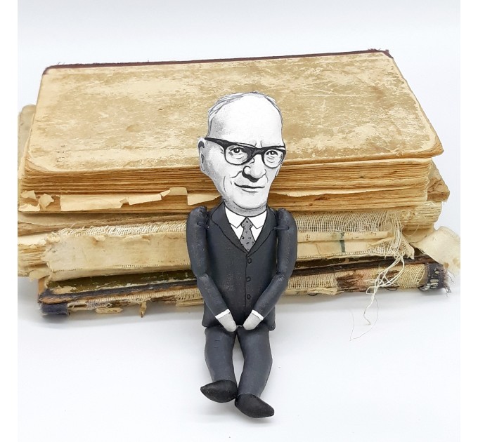 Arthur C. Clarke writer figure ,Reader gifts! Collectible doll 