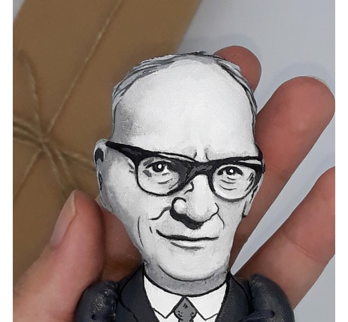 Arthur C. Clarke writer figure ,Reader gifts! Collectible doll 
