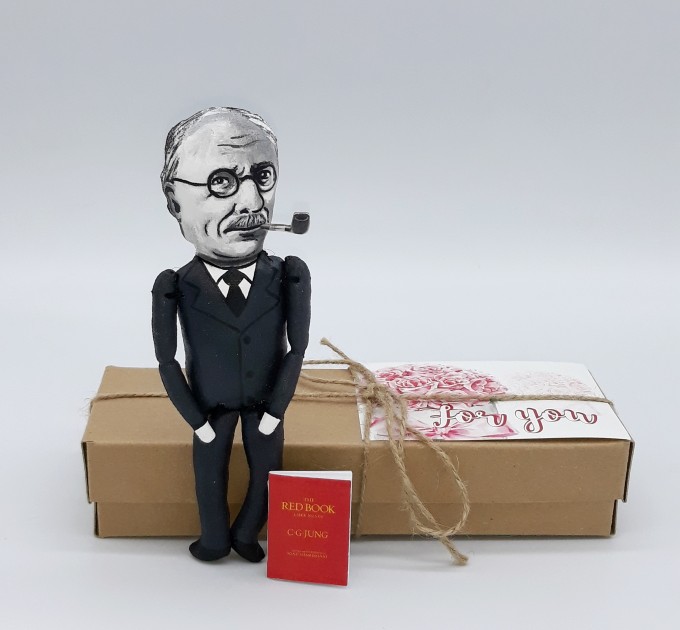 Carl Jung action figures 1:12, psychiatrist, psychoanalyst - Physical therapist gift, - psychiatrist office decor - hand painted doll + 2 Miniature Books