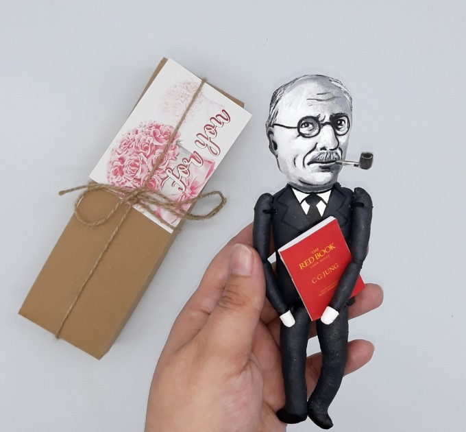 Carl Jung action figures 1:12, psychiatrist, psychoanalyst - Physical therapist gift, - psychiatrist office decor - hand painted doll + 2 Miniature Books