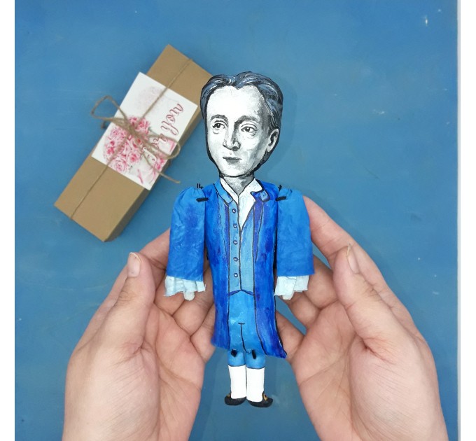 Denis Diderot little thinker doll, French philosopher, art critic and writer - Philosophy Teacher Gift, book lover present - Collectible philosopher figurine hand painted + miniature book