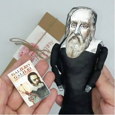 Galileo Galilei figurine