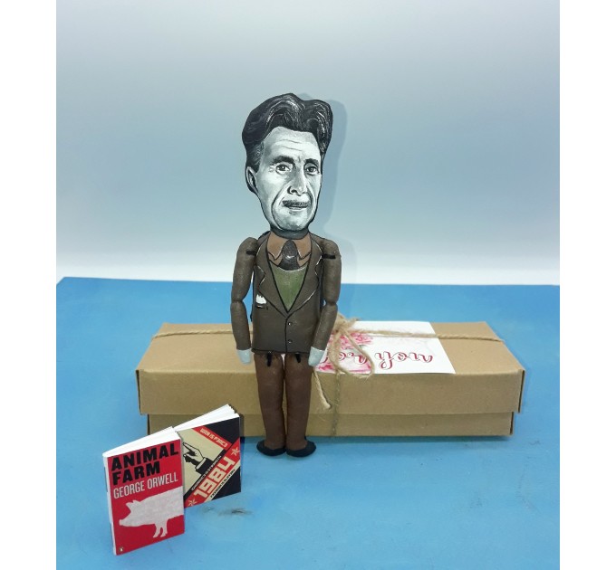 George Orwell literary action figure 1:12, English novelist, essayist, journalist - Animal Farm - Readers gift, a unique collection for smart people - Collectible handmade doll hand painted + miniature books