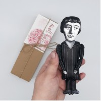 Hannah Höch figure