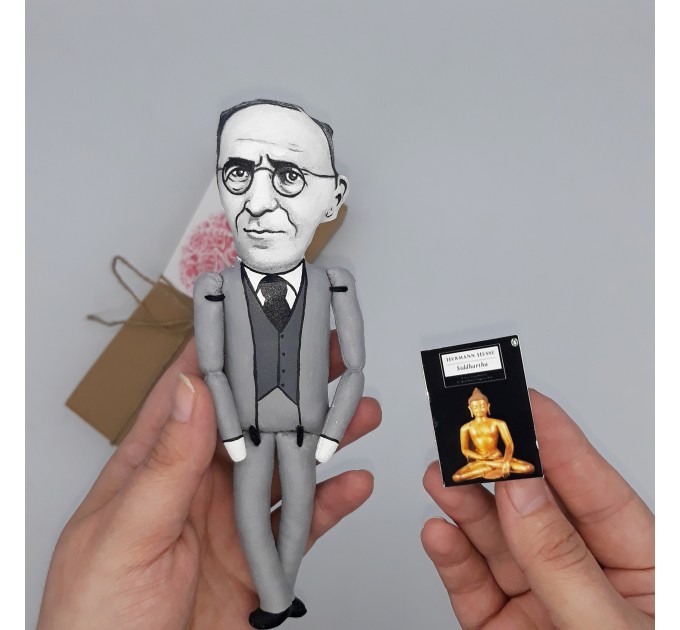 Hermann Hesse poet, novelist - Siddhartha - Reader gifts - book shelf decoration - Collectible figurine hand painted  + Miniature Book