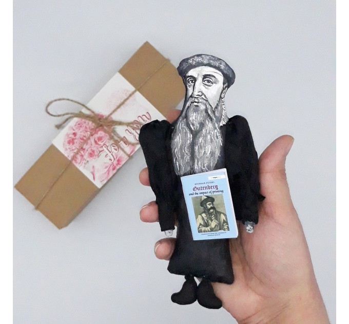 Johannes Gutenberg scientist action figure 1:12, inventor, printer, publisher - bookshelf decor, a unique collection for smart people - historical ornament - Collectible scientist finger puppet hand painted + miniature book