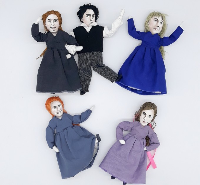 Set of 5 collectible miniature wire dolls hand painted