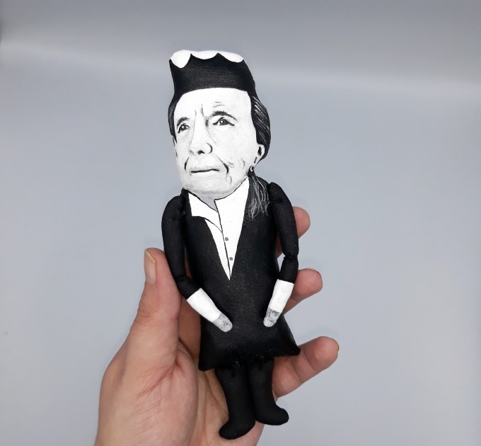 Louise Bourgeois artist feminist French sculptor - Gift for Painter - art teacher birthday - Collectible Figure 