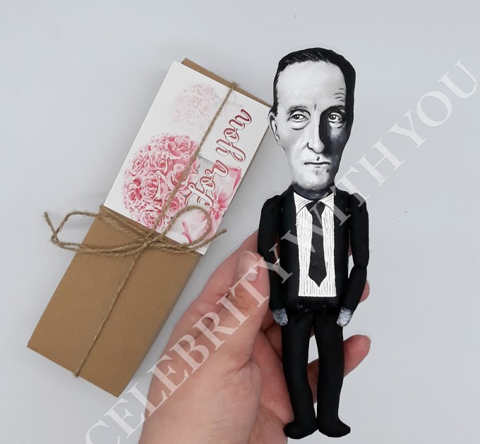 Marcel Duchamp artist, painter, sculptor, chess player, writer - Rrose Selavy - Cubism -  - Collectible handmade finger puppet hand painted