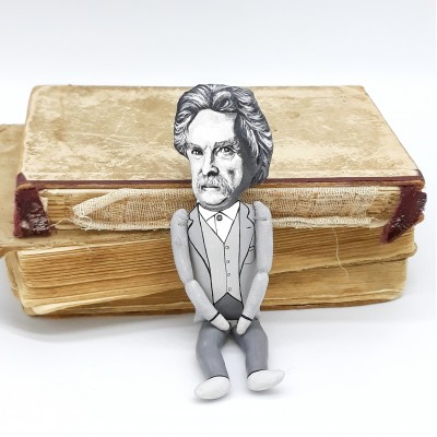 MarkTwain figurine