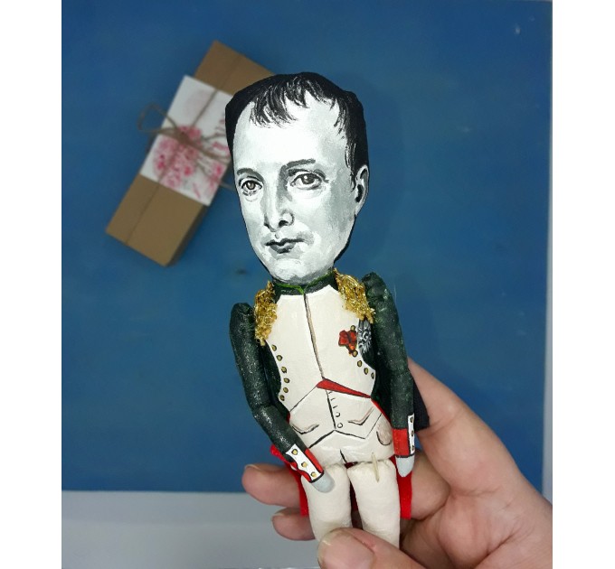 Napoleon Bonaparte French statesman figurine - History teacher gift