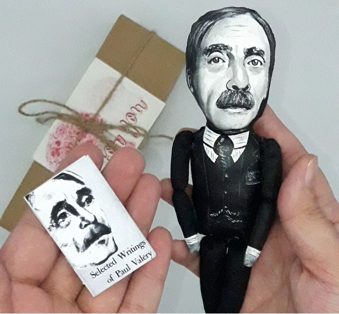 Paul Valéry French literary action figures 1:12 - poet, essayist, philosopher - a unique collection for smart people - Gifts for Readers & Writers - Collectible philosopher doll hand painted + Miniature Book