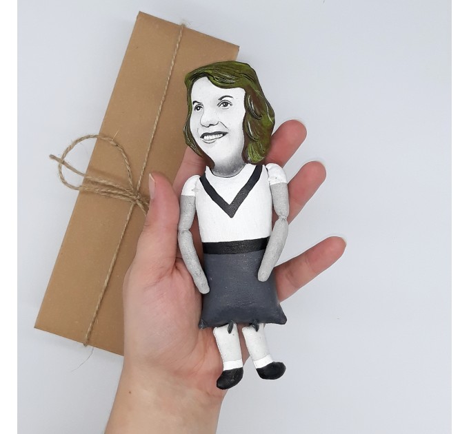 Sylvia Plath literary figurine, feminist, women writer, novelist - Literary gift for Readers - book shelf decoration - Collectible handmade doll+ Miniature Book