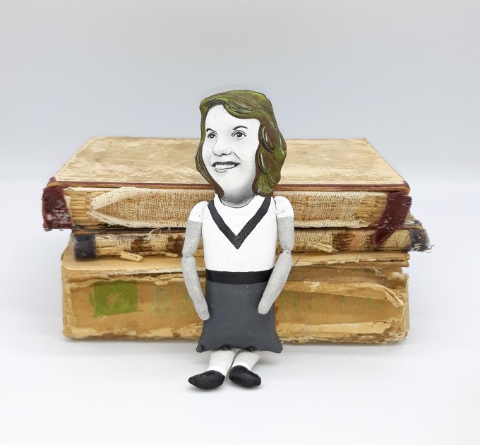 Sylvia Plath literary figurine, feminist, women writer, novelist - Literary gift for Readers - book shelf decoration - Collectible handmade doll+ Miniature Book