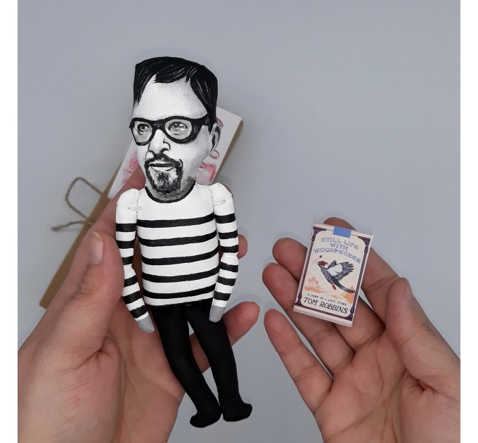 Tom Robbins figurine, American novelist - Reader gifts - book shelf decoration - Collectible miniature doll hand painted