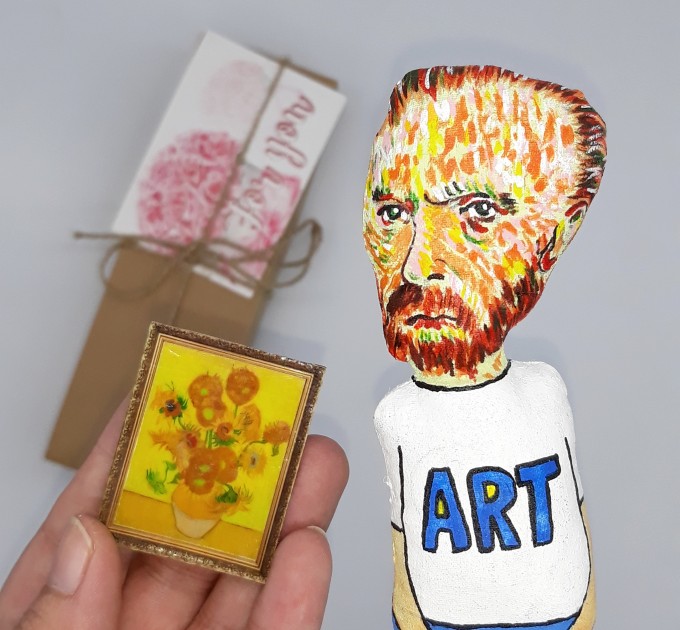 Vincent Van Gogh figurine