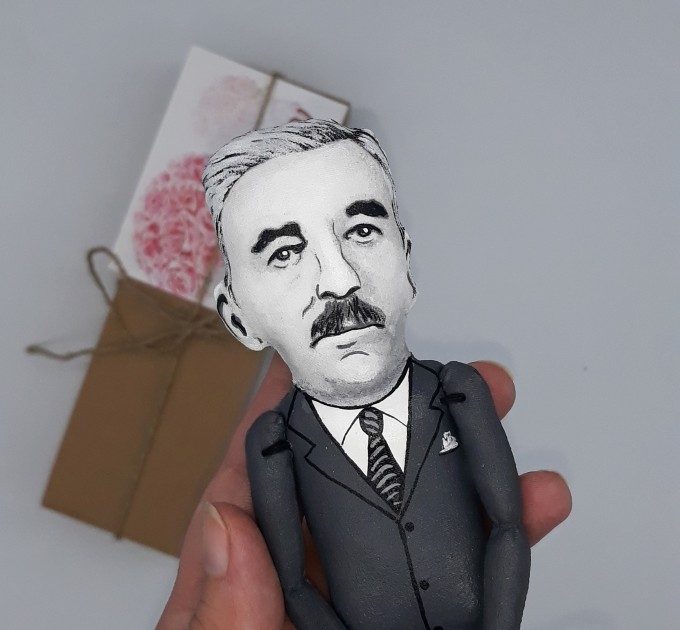 William Faulkner literary figure, writer novelist Nobel Prize, author Absalom Absalom - Literary crafts, Book lover decor - Collectible handmade doll hand painted + Miniature Book