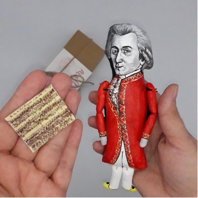 Wolfgang Mozart figurine