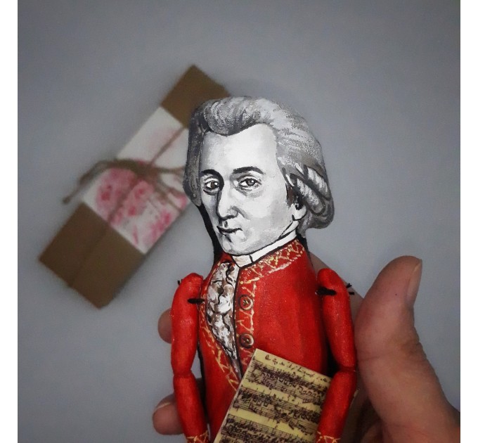 Wolfgang Mozart composers action figure 1:12 - Classic music fans gift, a unique collection for smart people - Collectible composer finger puppet hand painted